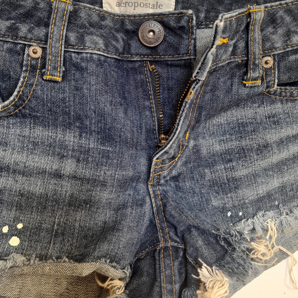 ● AEROPOSTALE | CUT OFF & PAINT DOTS SHORT - Picture 10 of 16
